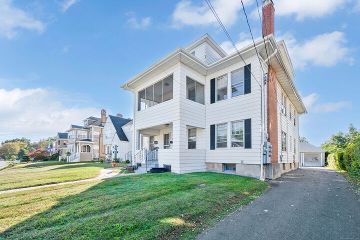 Property Photo:  91 Maplewood Avenue 3  CT 06119