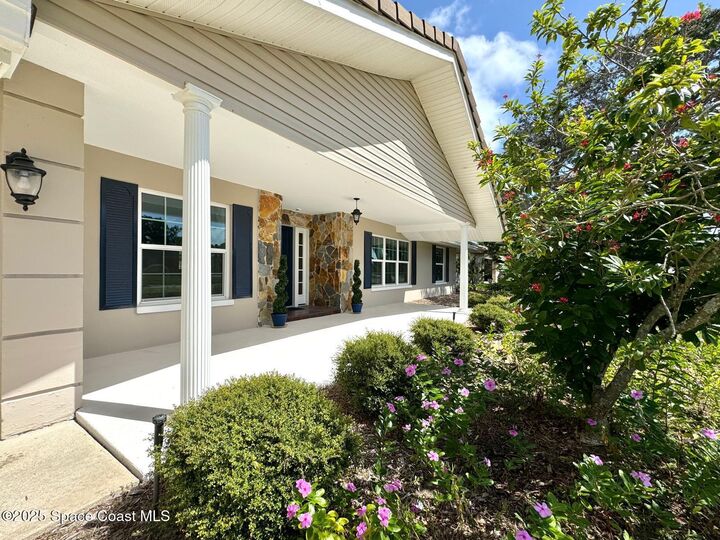 Property Photo:  420 Rio Casa Drive S  FL 32903 