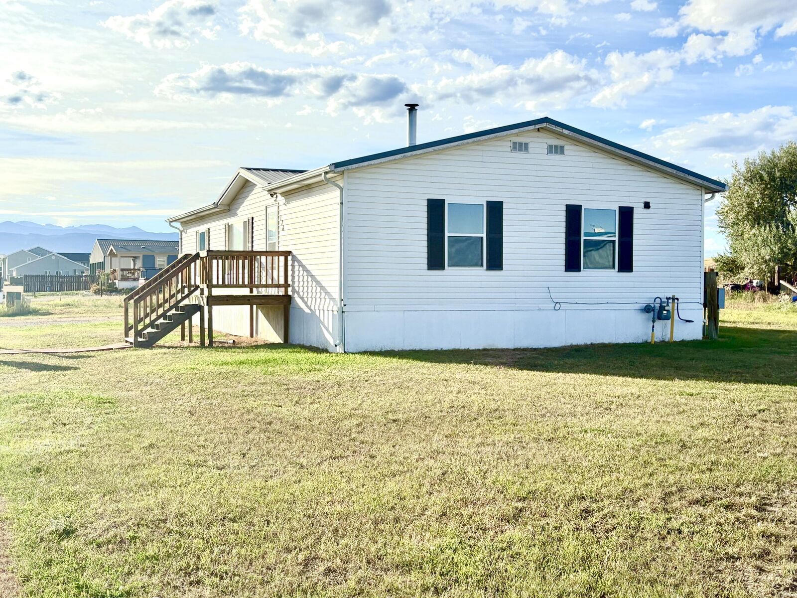 Property Photo: 176 Glencoe Way WY 82834