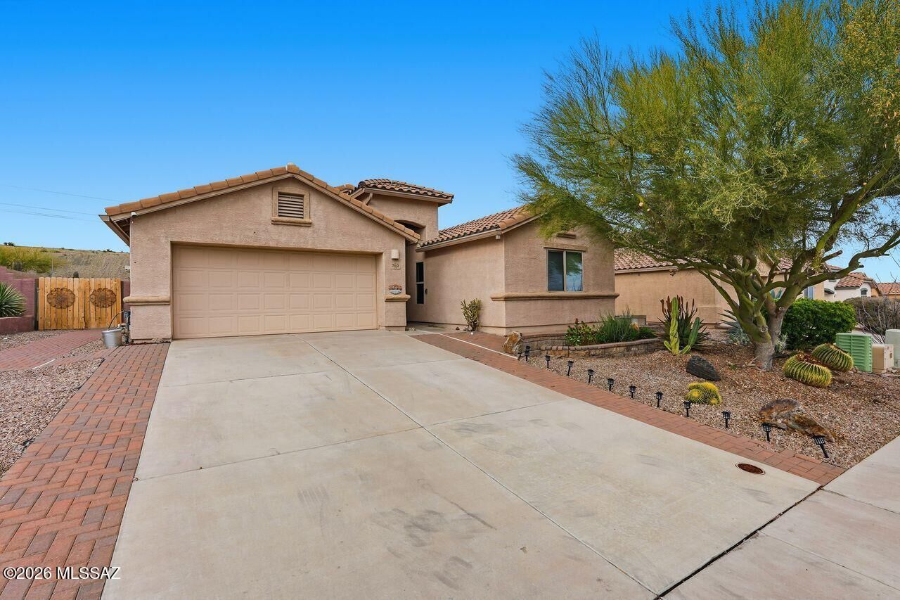 Property Photo:  760 W Rio Teras  AZ 85614 