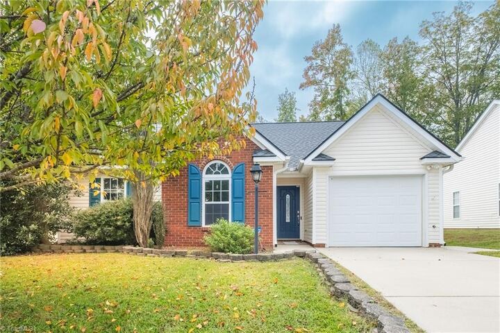 5222 Mount Hope Drive  Winston-Salem NC 27107 photo