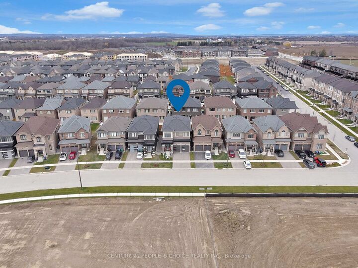 10 Tweedhill Avenue  Caledon ON L7C 4K5 photo