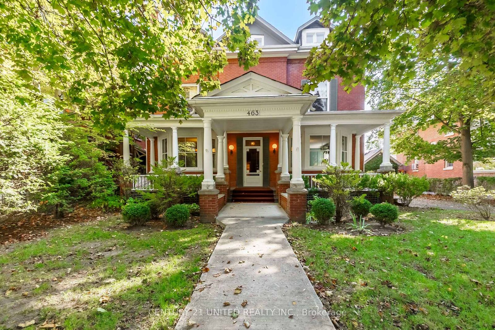 Photo de la propriété: 463 Hunter Street W ON K9H 2M7