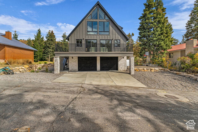 Property Photo: 700 Aspen Dr UT 84098