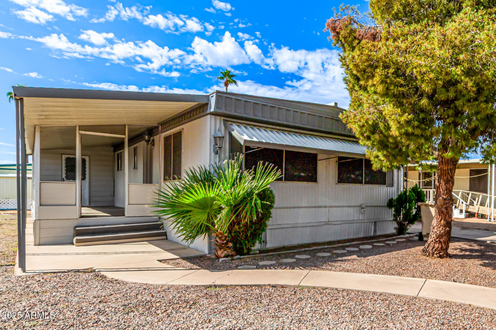 Property Photo:  2650 W Union Hills Drive 112  AZ 85027 