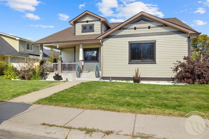 Property Photo:  813 Avenue F  MT 59102 