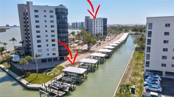 Property Photo:  4263 Bay Beach Ln 714  FL 33931 