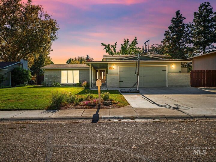 9601 W W Ramsgate Dr  Boise ID 83704 photo