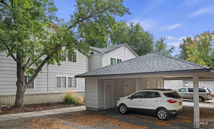 3742 W Rose Hill St  Boise ID 83705 photo