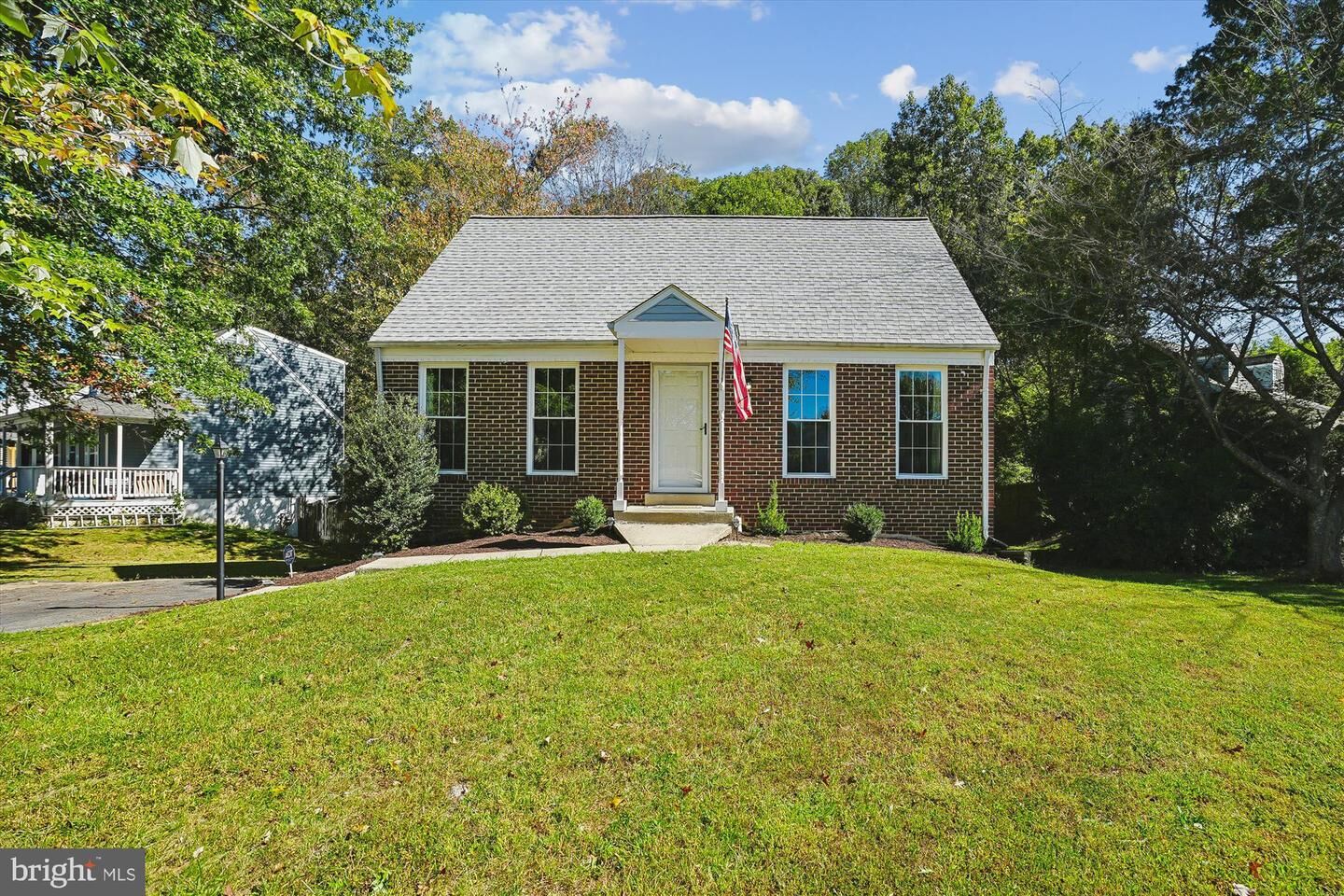 Property Photo: 14371 Salsbury Court VA 22193