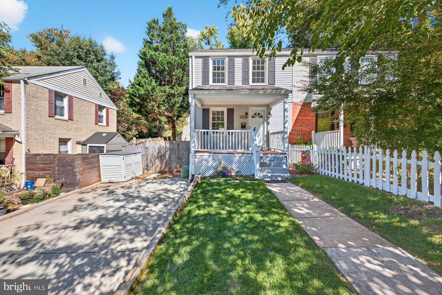 Property Photo: 2706 Farmington Drive VA 22303