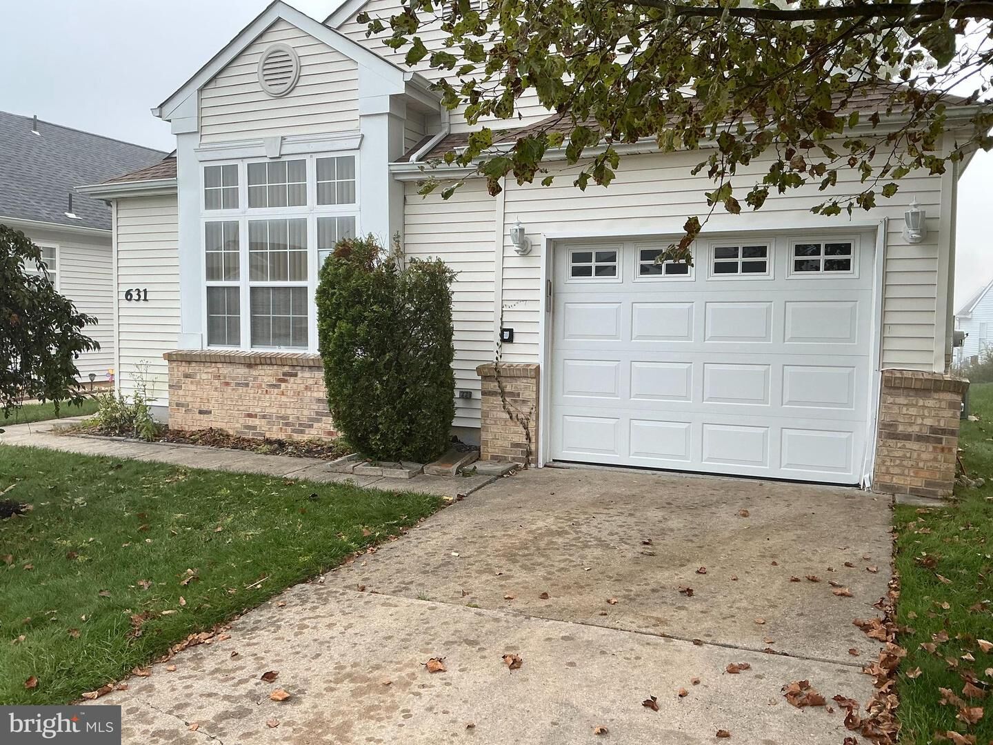Property Photo: 631 Barbados Drive NJ 08094