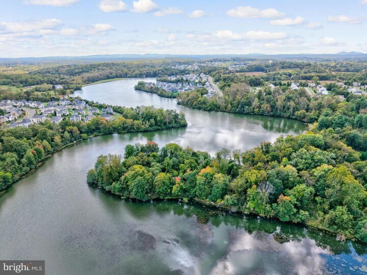 Property Photo:  39 New Cut Road  VA 20141