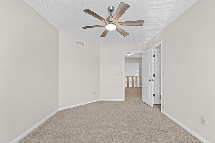 Property Photo: 1066 Celosia Court OH 43068