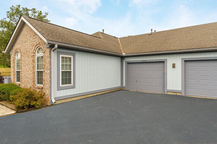 Property Photo:  3832 Falls Circle Drive  OH 43026 