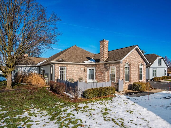 Property Photo:  3832 Falls Circle Drive  OH 43026 