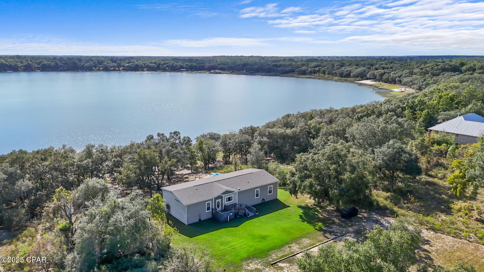 Property Photo: 4505 Leisure Lakes Drive FL 32428