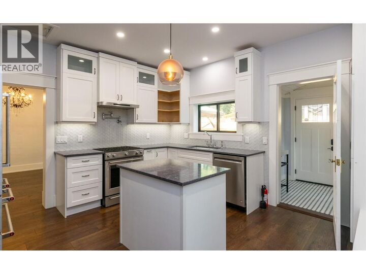Property Photo: 550 6 Street Southeast BC V1E 4E4