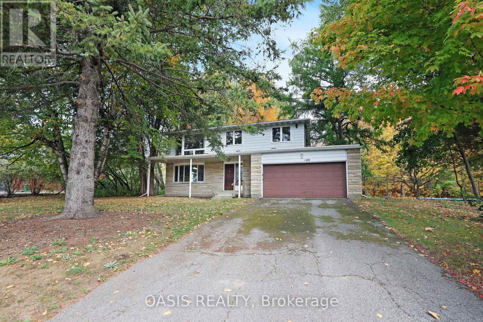 Property Photo: 120 Glenncastle Drive ON K0A 1L0