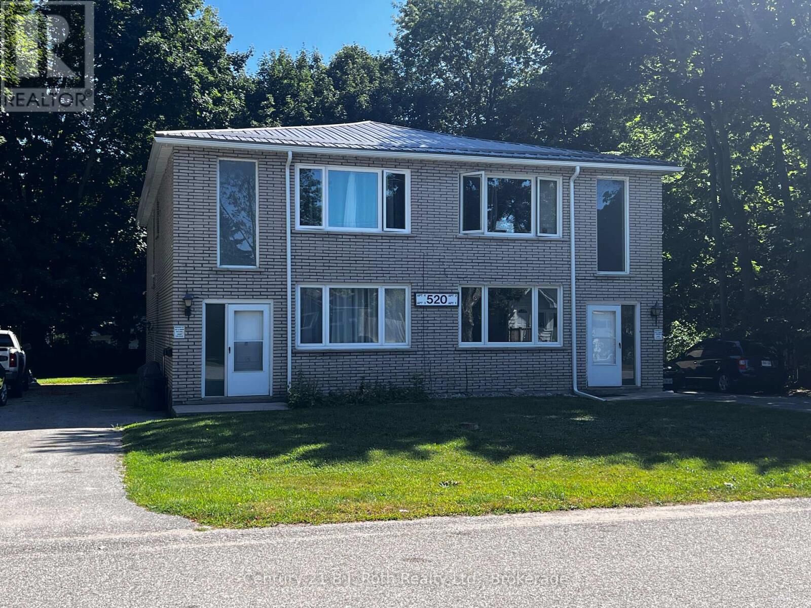 Photo de la propriété: 520 High Street 3 ON L3V 4Y1