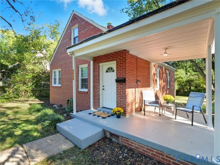Property Photo: 6608 W Grace Street VA 23226