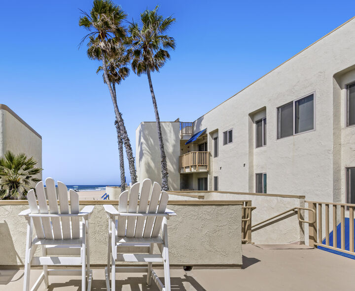 Property Photo: 711 Pacific Coast Highway 206 CA 92648