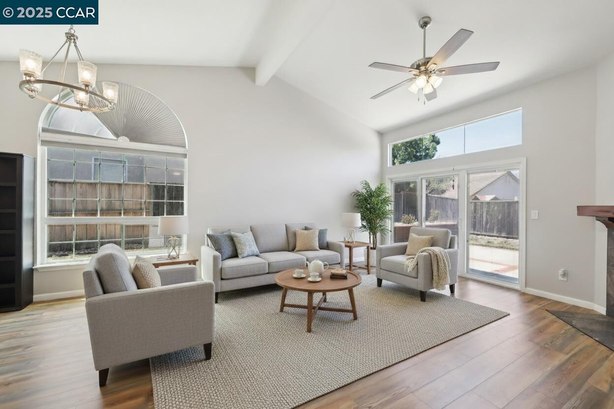 Property Photo: 2118 Connie Ln CA 94561