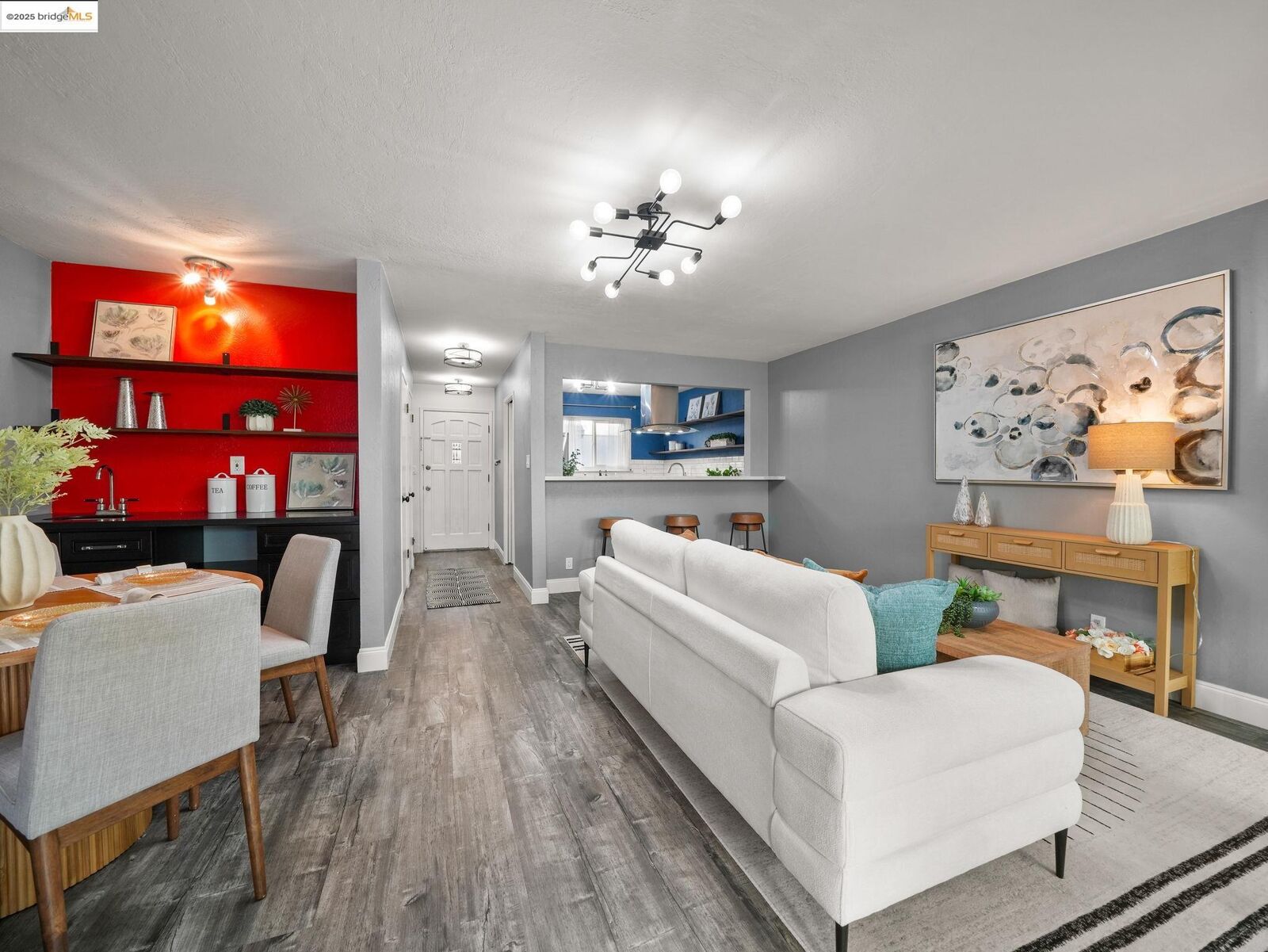 Property Photo: 2106 Otis Dr D CA 94501