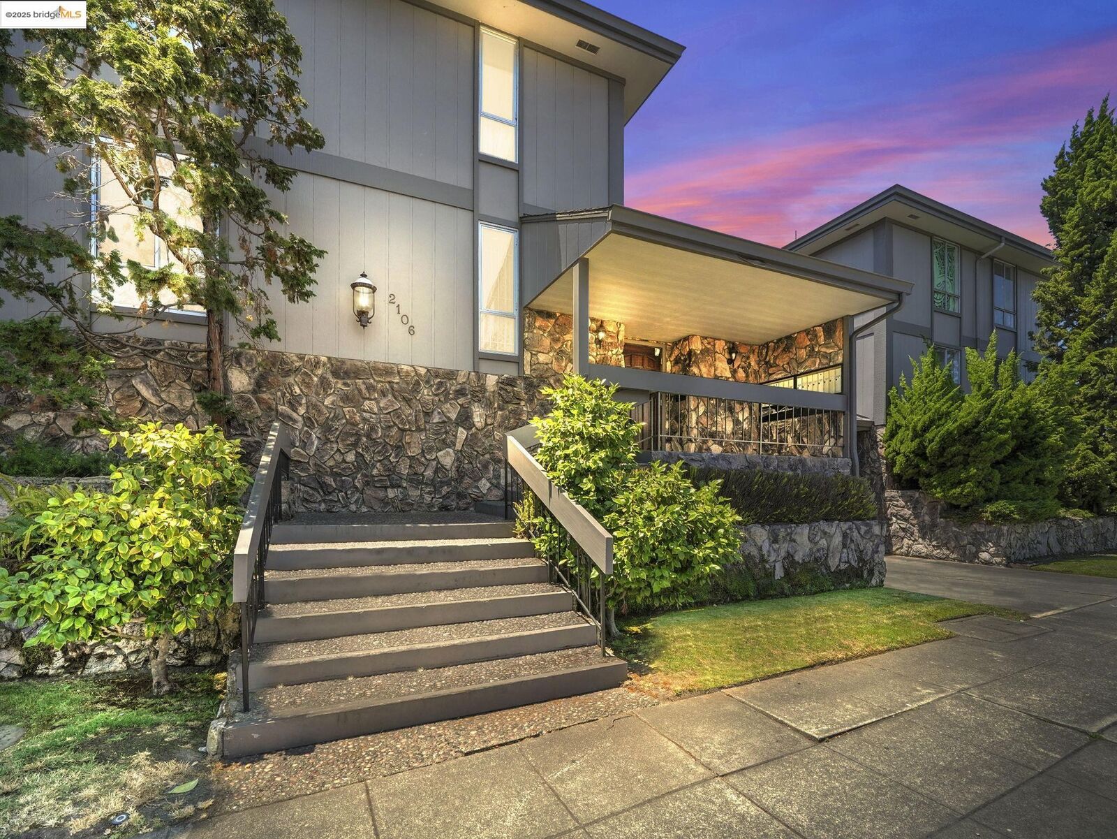 Property Photo:  2106 Otis Dr D  CA 94501 