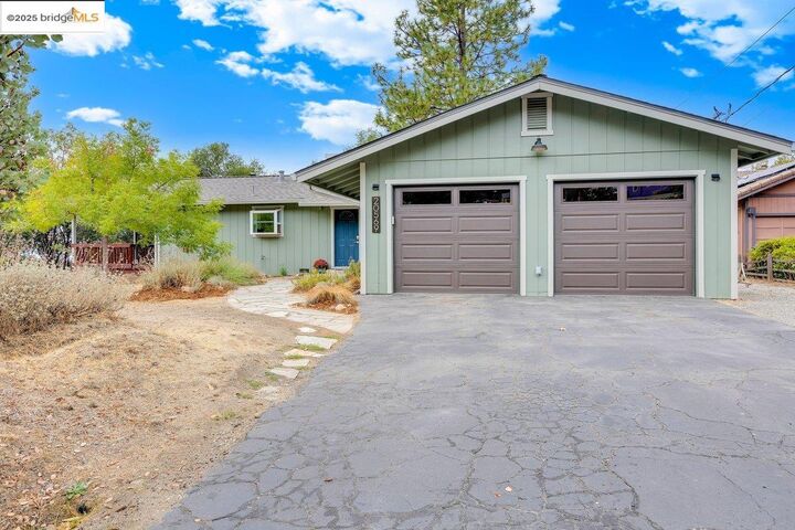 20569 Charlotte Ct  Soulsbyville CA 95372 photo