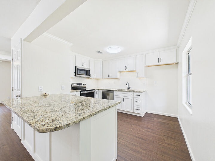 Property Photo: 336 Illinois Avenue FL 32580