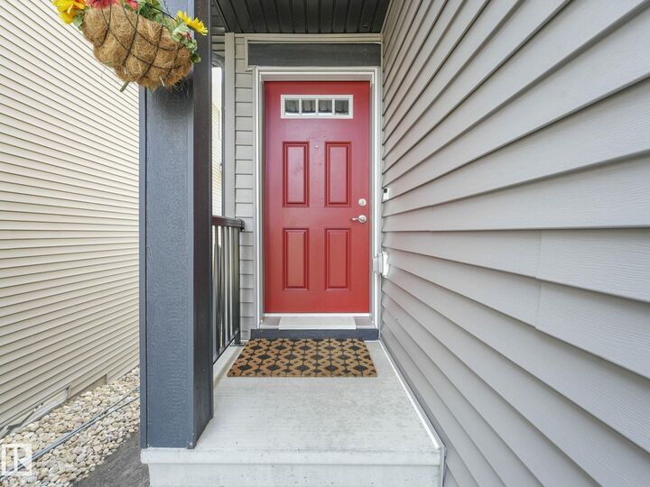 Property Photo: 1407 Darby Green Green SW AB T6W 4N4