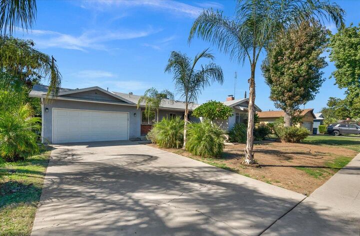 Property Photo: 1920 S Baird Court CA 93702