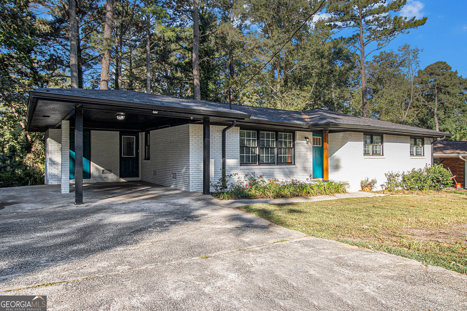 Property Photo: 2425 Clifton Springs Road GA 30034