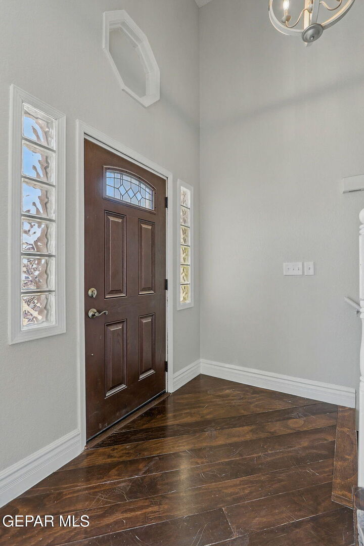 Property Photo:  1718 Dean Jones Drive  TX 79936 