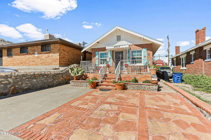 Property Photo:  2903 Savannah Avenue  TX 79930 