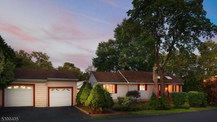 Property Photo: 33 Gates Ave NJ 07059