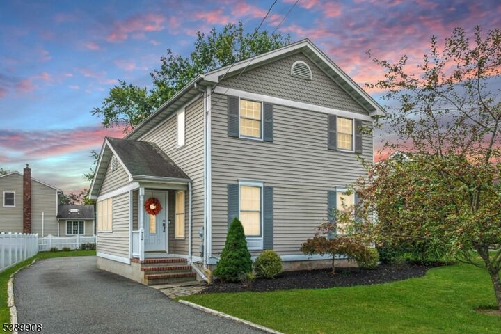 72 Reynolds Ave  Hanover Twp. NJ 07981 photo