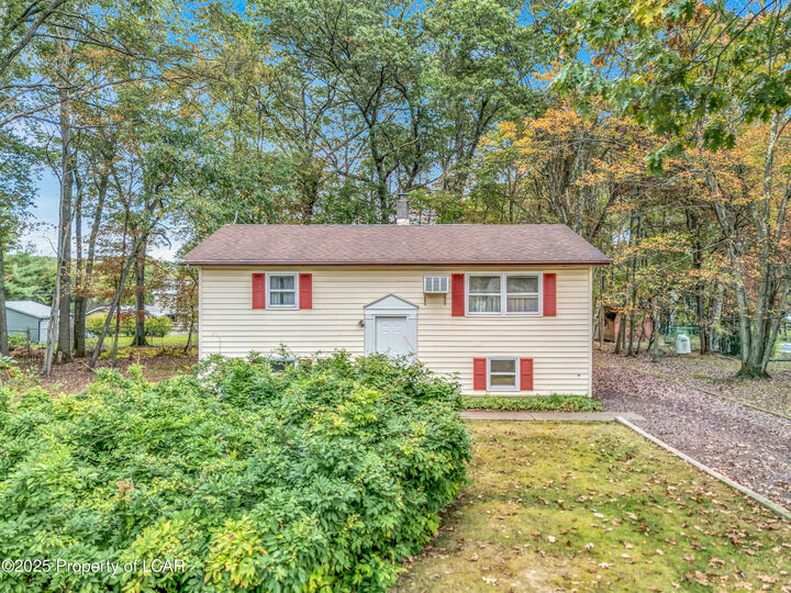 Property Photo:  7 Sunrise Drive  PA 18707