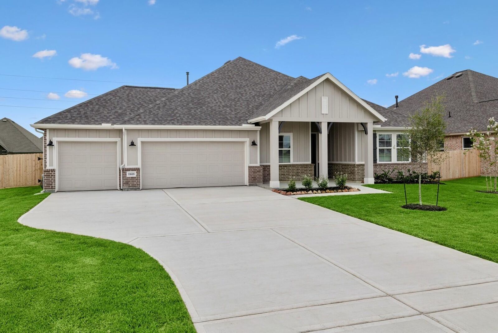 Property Photo:  11618 Old Fashion Circle  TX 77535 