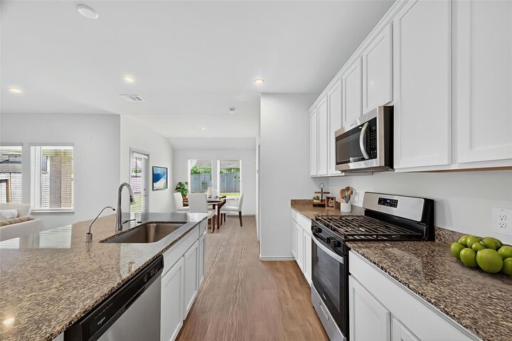 Property Photo:  9721 Chelsea Street  TX 77591