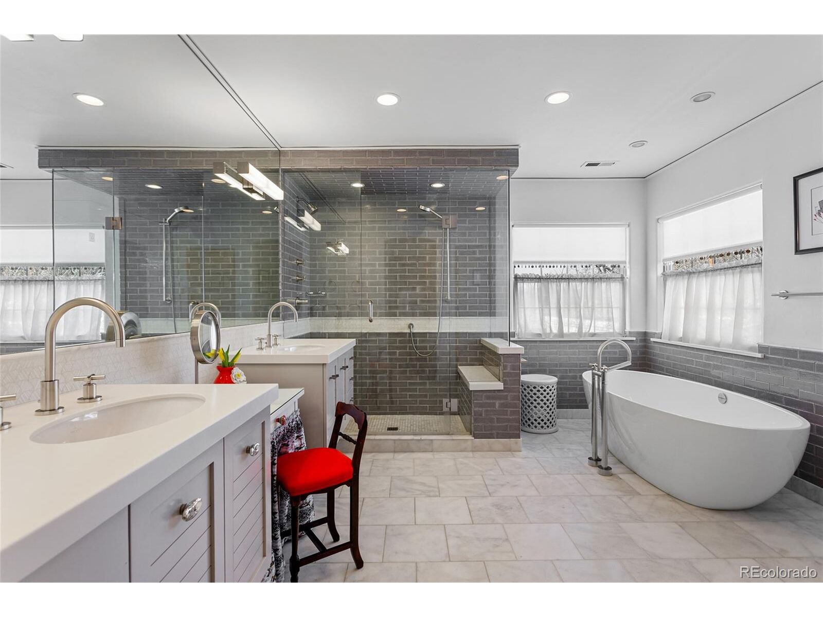 Property Photo:  2411 S Milwaukee St  CO 80210 