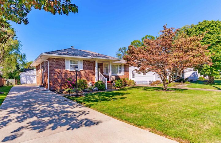 Property Photo:  305 S Taft Avenue  IN 47714