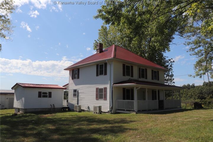 Property Photo: 161 Cavender Drive WV 25271