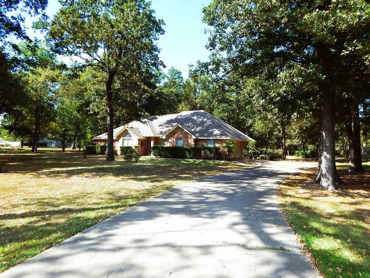 Property Photo:  344 Hickory Creek Dr  TX 75482 