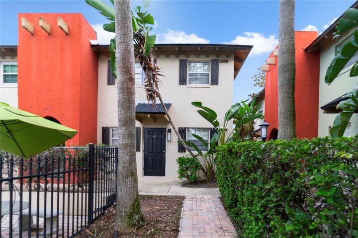 Property Photo: 2503 E Central Boulevard 14 FL 32803