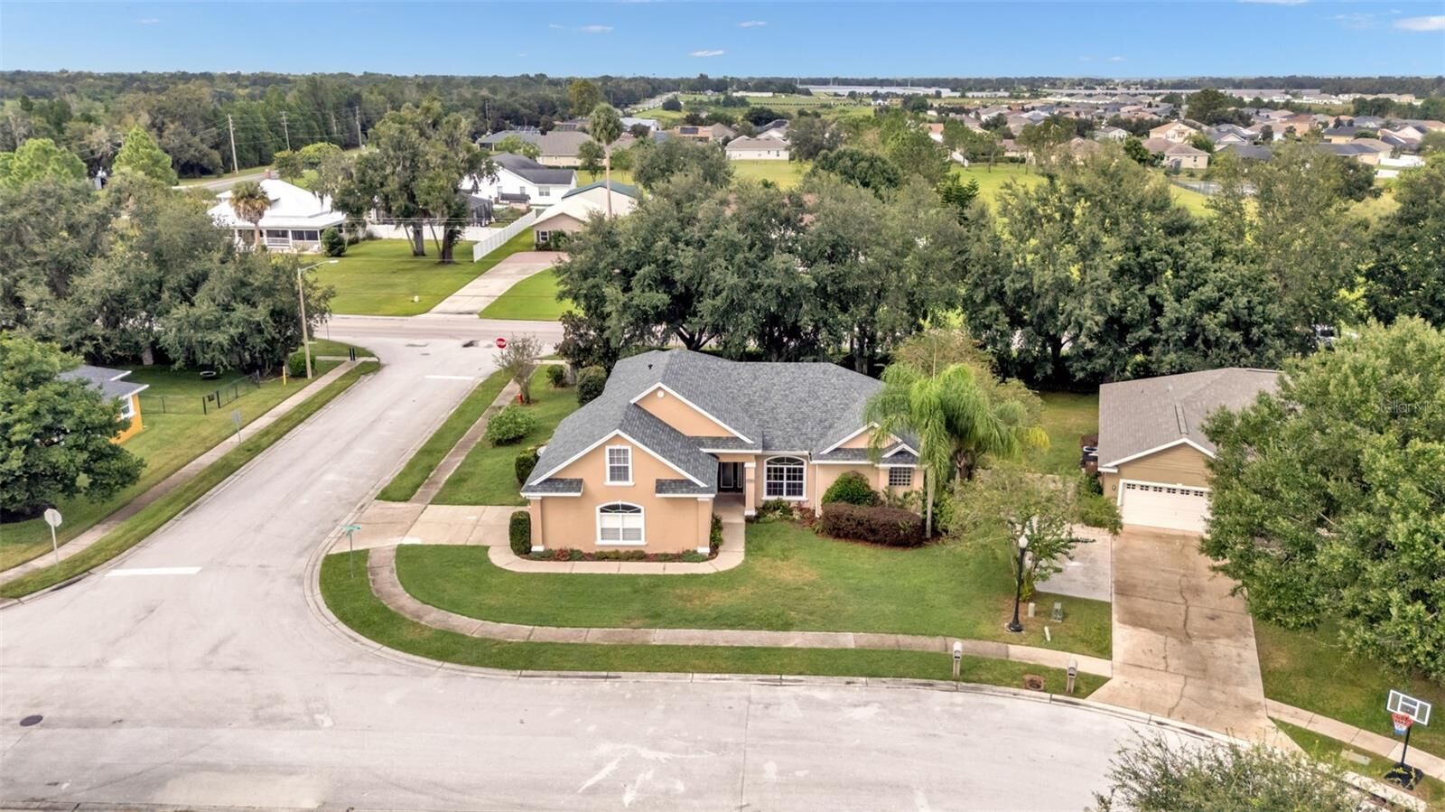 Property Photo:  1700 Saddlewood  FL 33830 