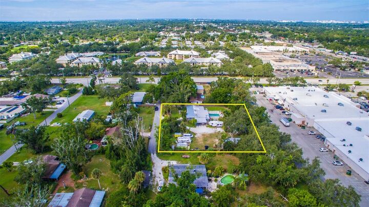 Property Photo: 4429 Hicks Street FL 34233