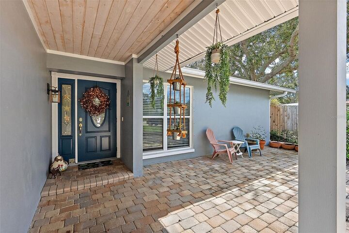 Property Photo:  13402 Cordova Drive  FL 33774 