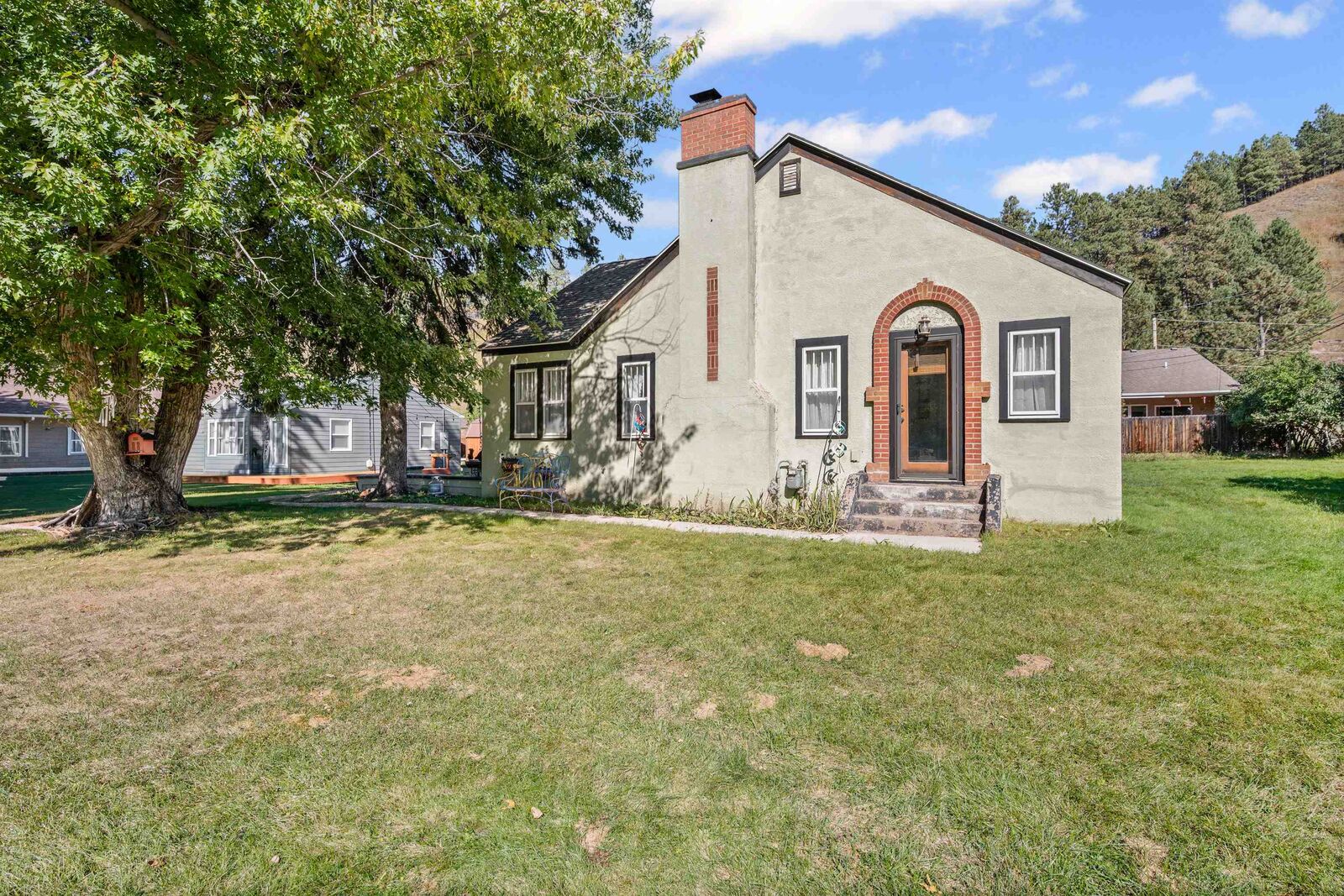 Property Photo: 185 Cliff Street SD 57732